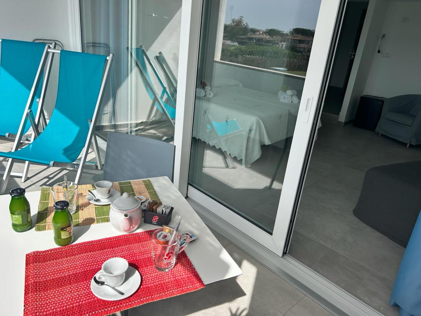 Rooms, Affittacamere Maksim Golfo Aranci Extérieur photo