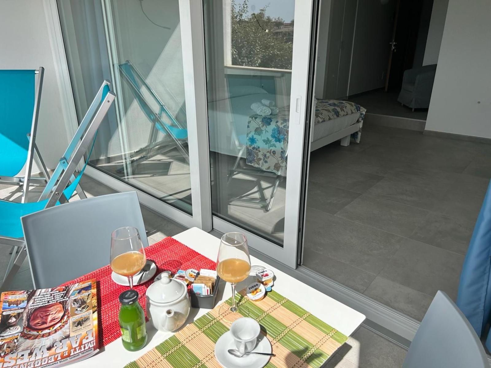 Rooms, Affittacamere Maksim Golfo Aranci Extérieur photo